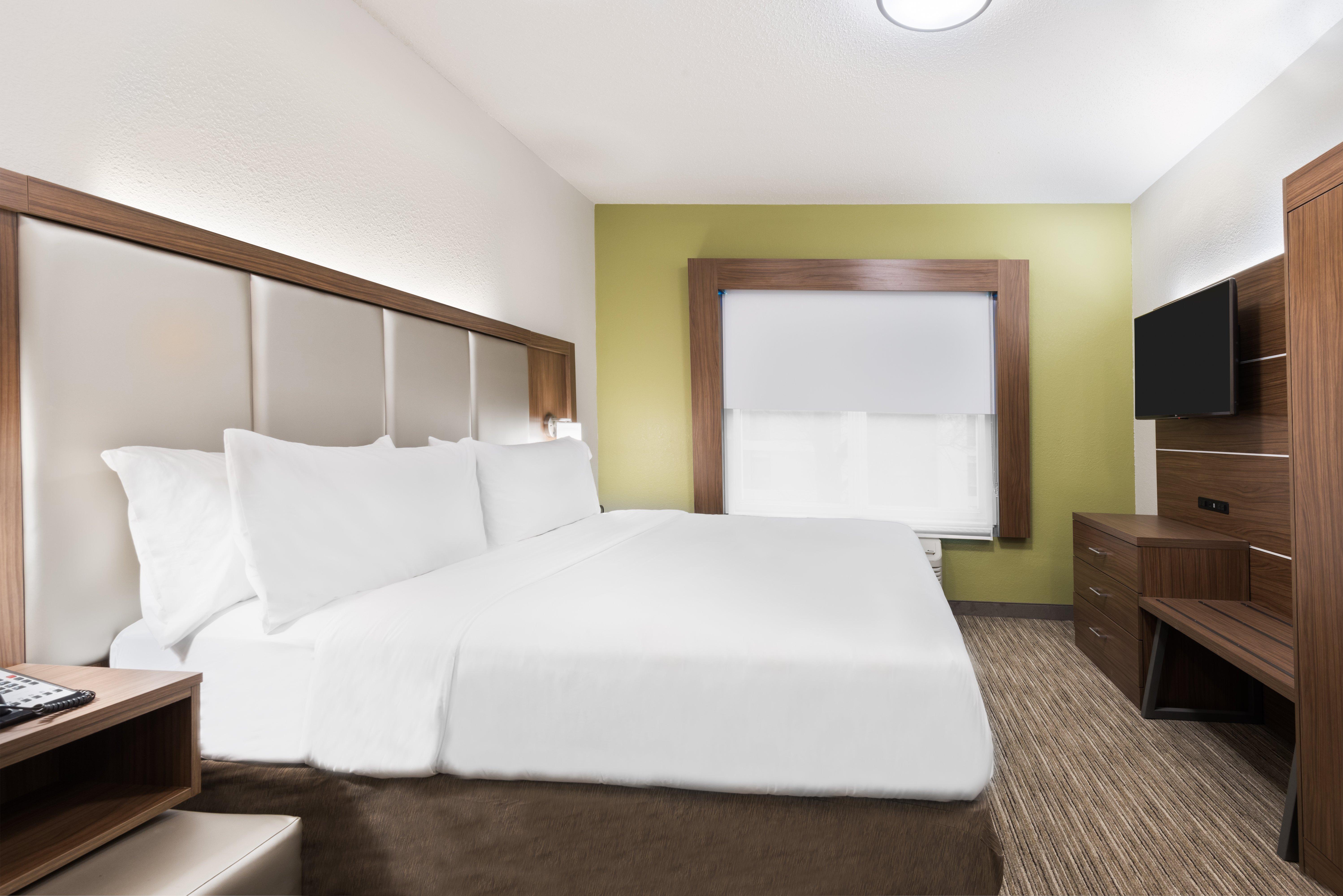 Holiday Inn Express & Suites - Columbus Airport East By Ihg Exterior photo